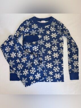Hanna Andersson Blue and White Snowflake Print Winter Pajama Set kids 6-7 120cm